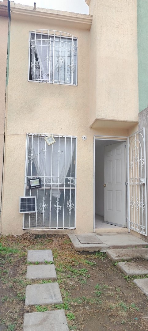 Venta de casa en Fraccionamiento Real de Constitlan I, San Vicente Chicoloapan. 