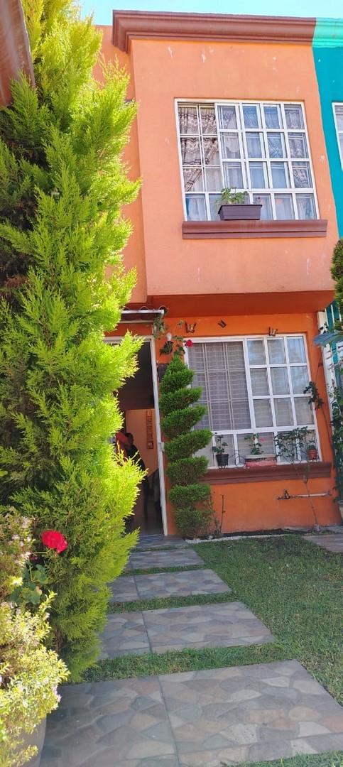 Venta de casa en buenísimas condiciones, Fraccionamiento Héroes Chalco