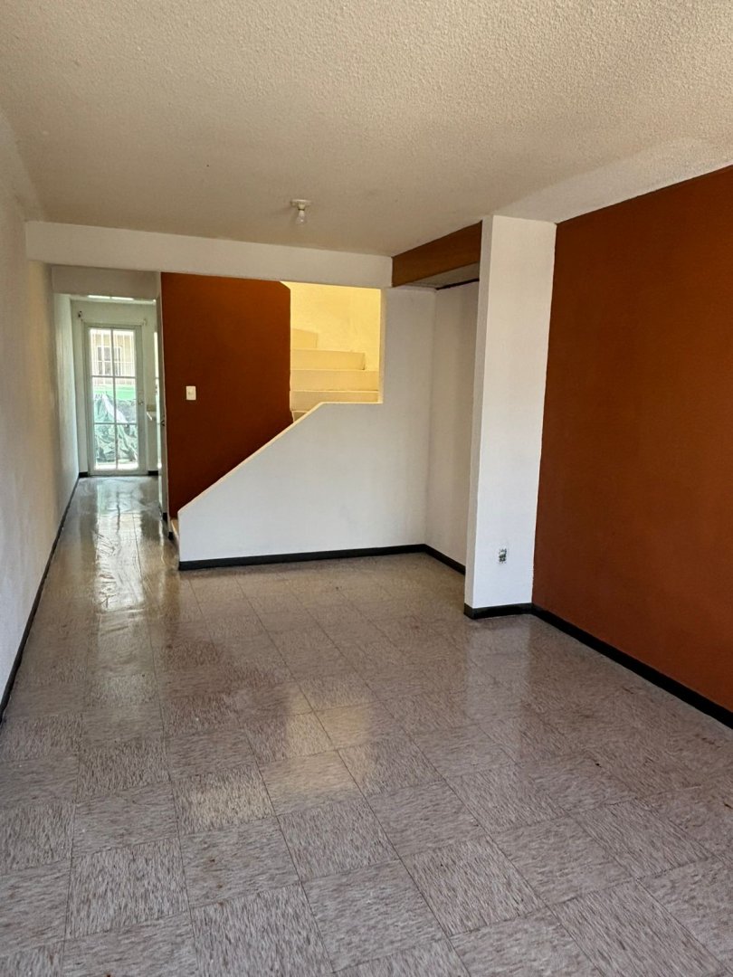 VENTA DE CASA EN LOS HEROES CHALCO